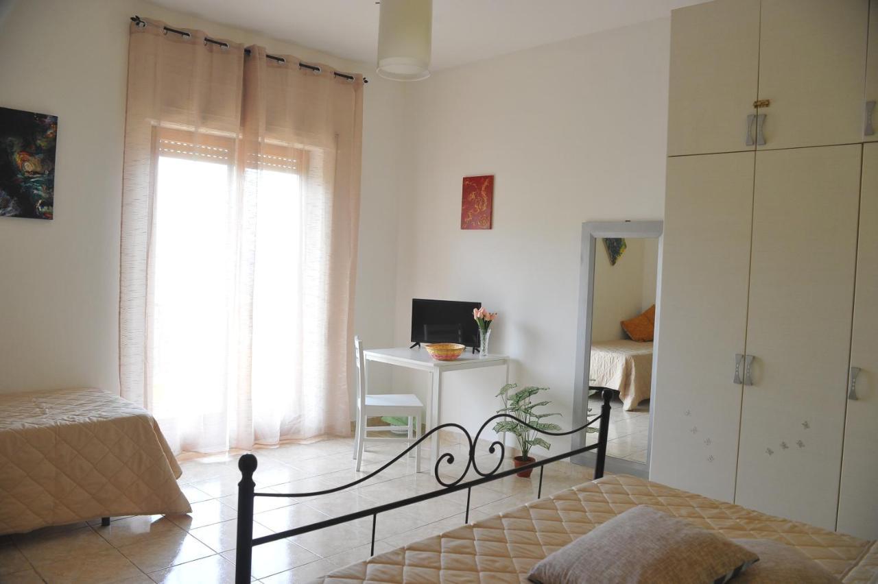 Adri'S House Hotel Monterotondo  Exterior photo